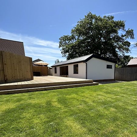 Вілла White Oaks Sussex Twineham Екстер'єр фото