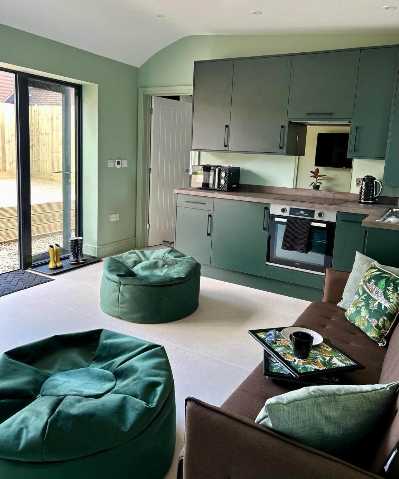 Вілла White Oaks Sussex Twineham Екстер'єр фото
